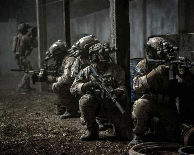 zero-dark-thirty-2012_military-assault