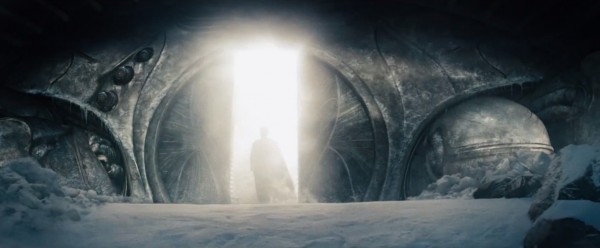 man-of-steel-71-600x248