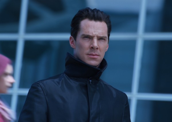 star-trek-into-darkness-benedict-cumberbatch3-600x427