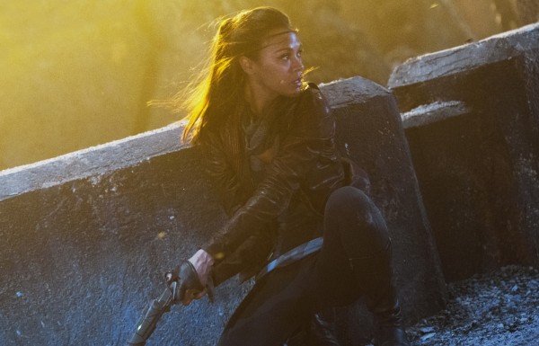 star-trek-into-darkness-zoe-saldana-600x385