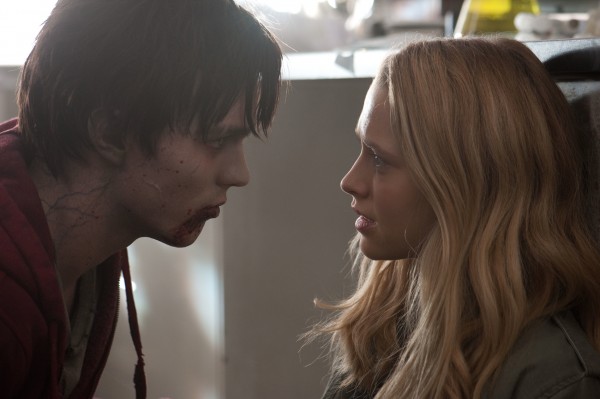 warm-bodies-nicholas-hoult-teresa-palmer-600x399