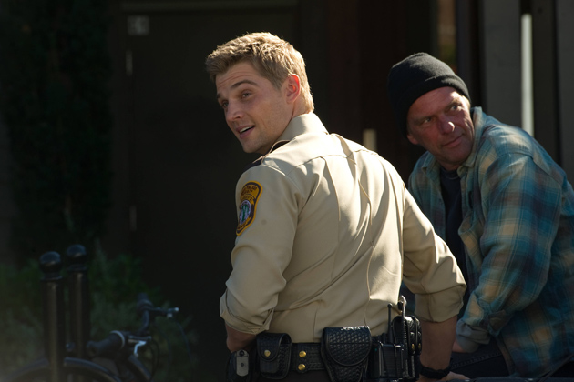 07-mike-vogel-as-deputy-zack-shelby